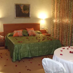 hotel-fonda-neus.catalonia-hotels.com/